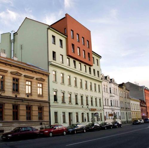 Hotel Satyam Brno Luaran gambar